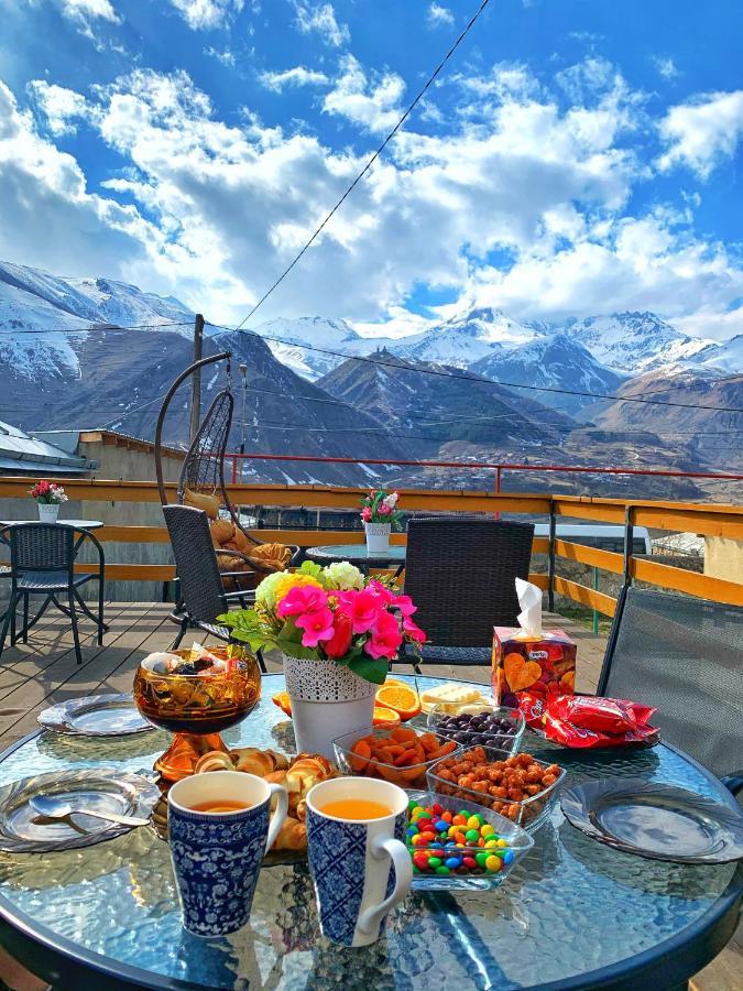 Hotel Elia Kazbegi Exteriér fotografie