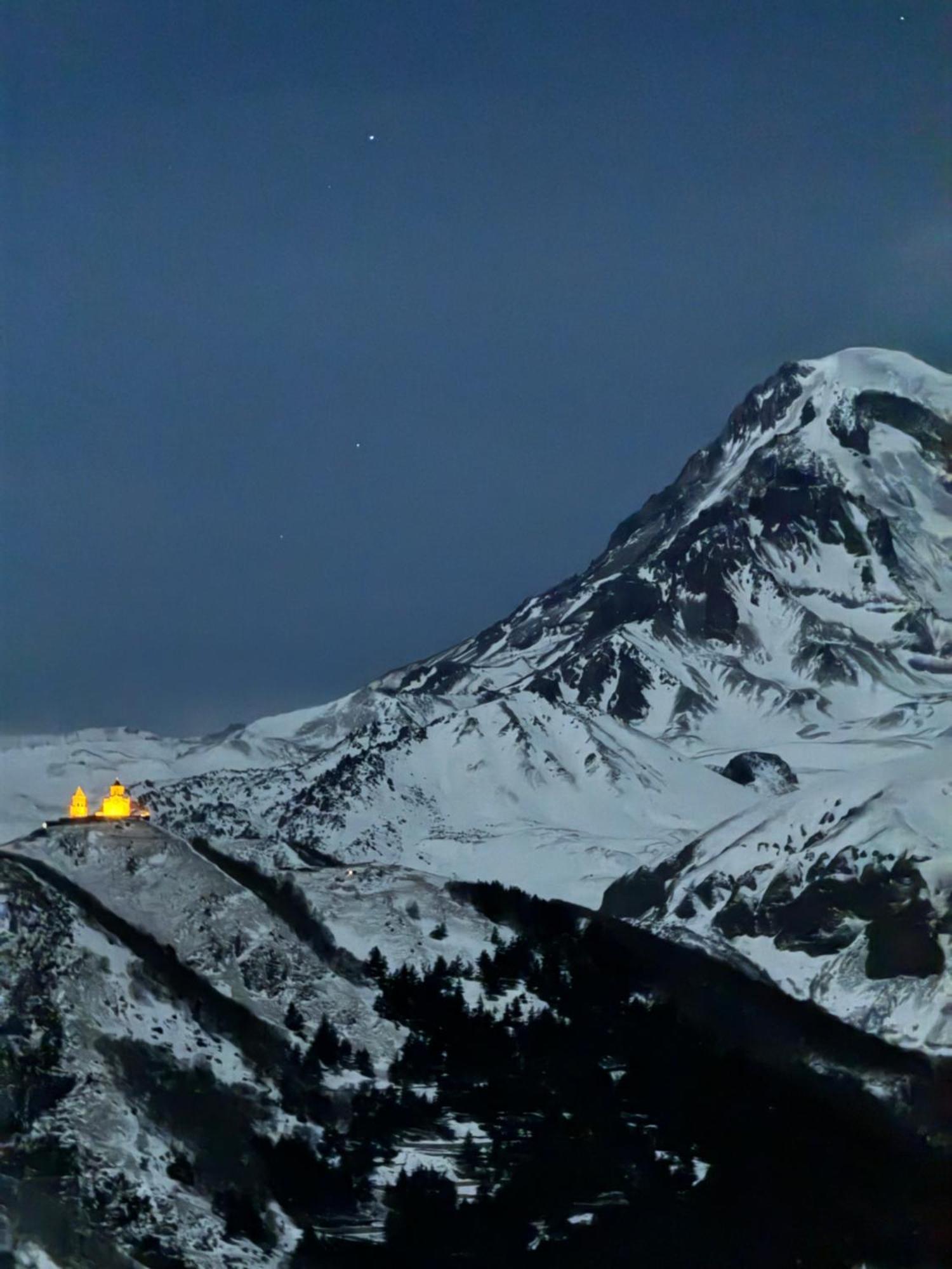 Hotel Elia Kazbegi Exteriér fotografie