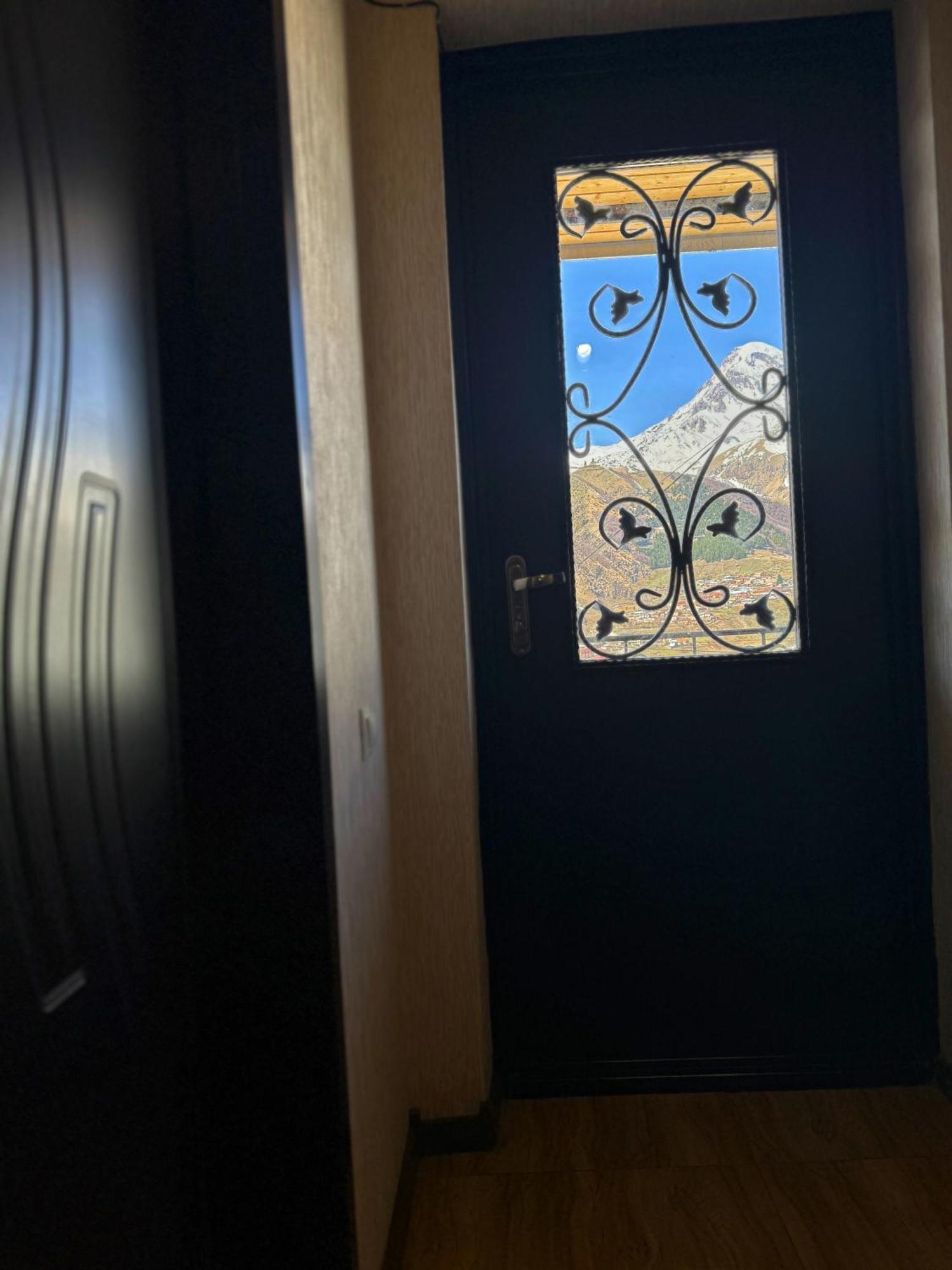 Hotel Elia Kazbegi Exteriér fotografie