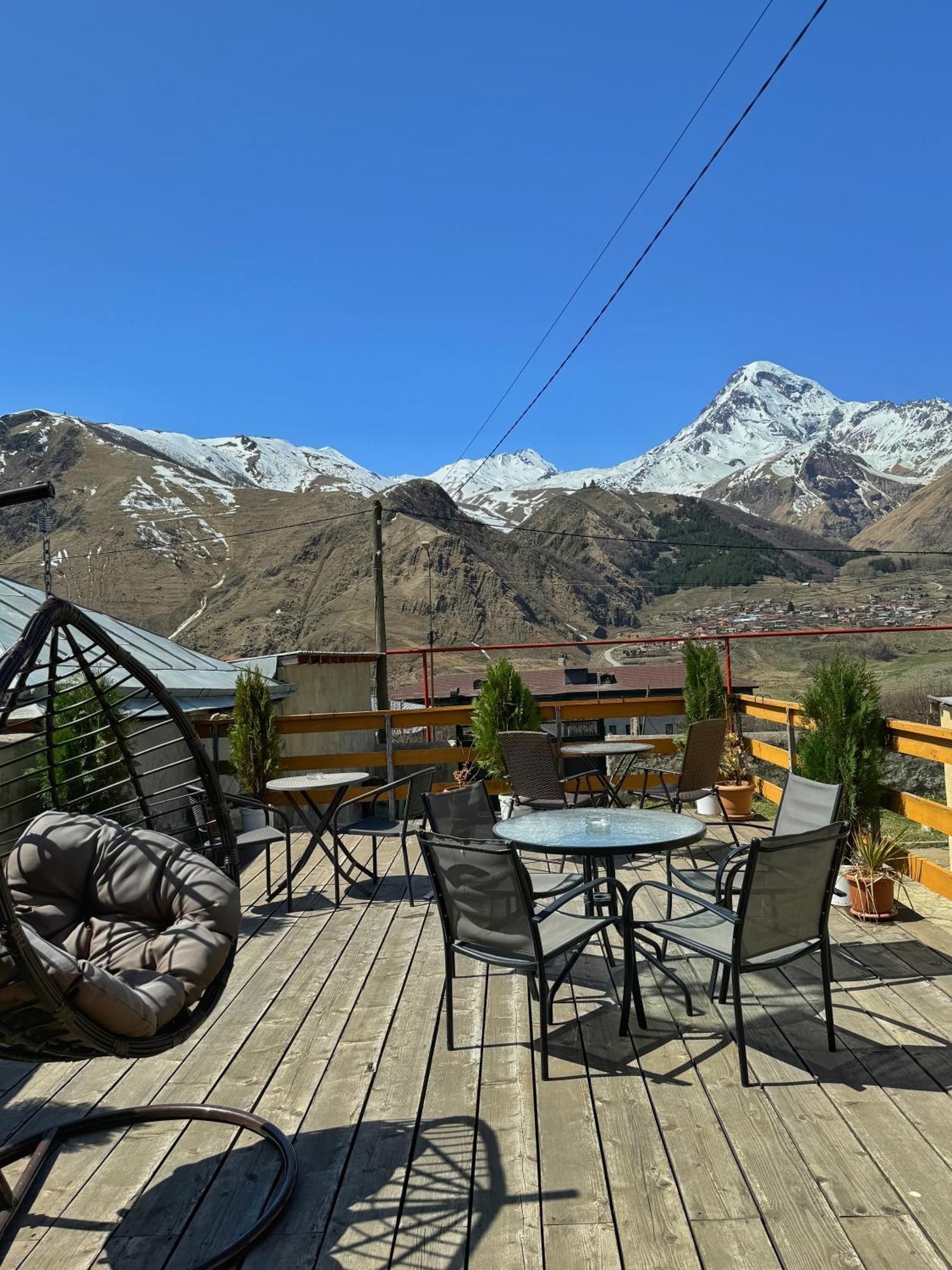 Hotel Elia Kazbegi Exteriér fotografie