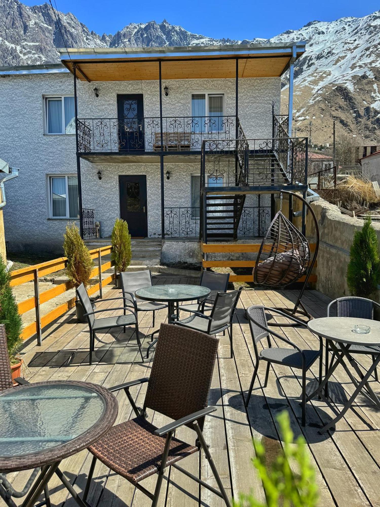 Hotel Elia Kazbegi Exteriér fotografie