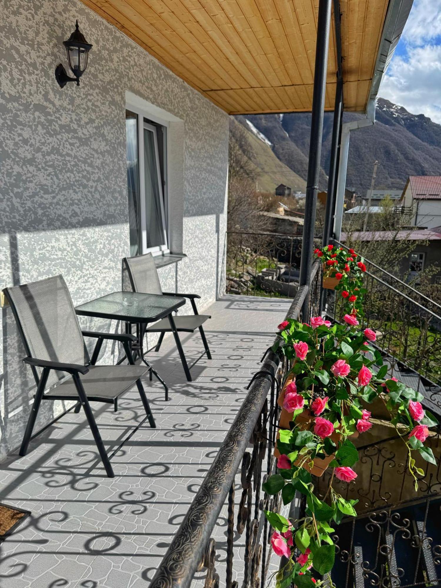 Hotel Elia Kazbegi Exteriér fotografie